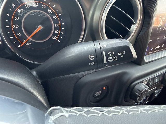 Used 2023 Jeep Gladiator Rubicon w/ Cold Weather Group AWD/4WD image 70