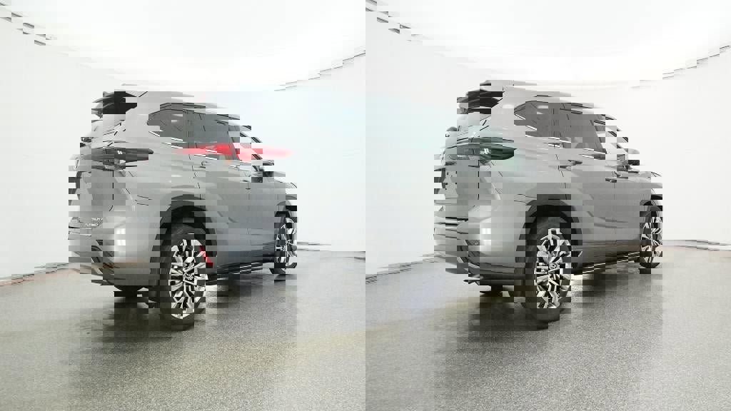 New 2026 Toyota Highlander Platinum image 25