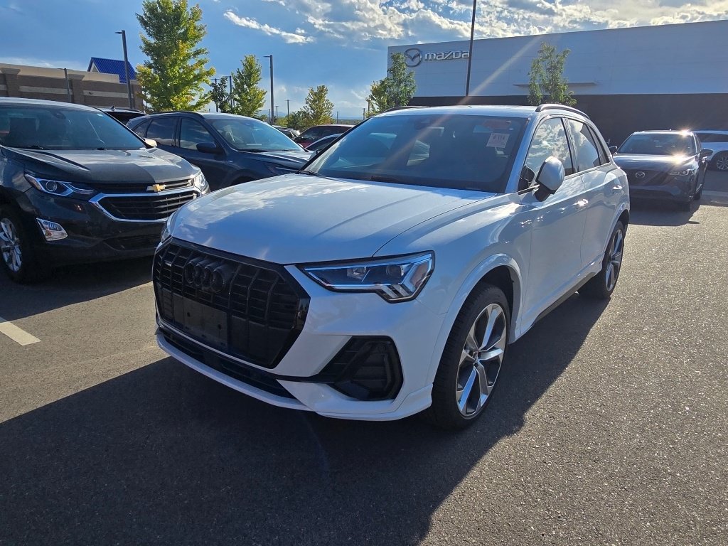 Used 2022 Audi Q3 2.0T Premium Plus AWD/4WD image 1