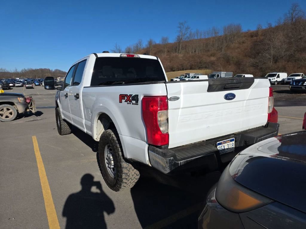 Used 2022 Ford F250 XL w/ Power Equipment Group image 3