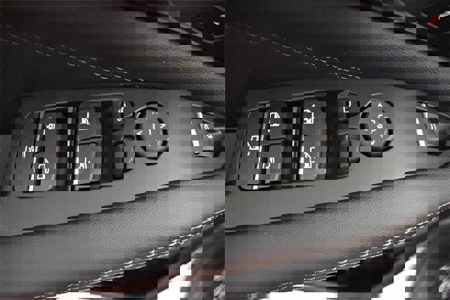 New 2026 BMW X5 xDrive50e image 15