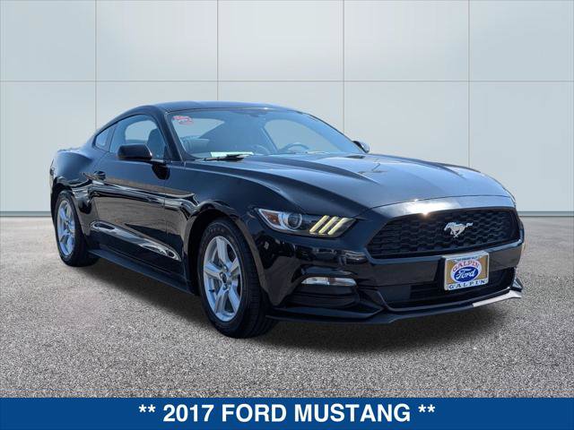 Used 2017 Ford Mustang Coupe RWD image 7