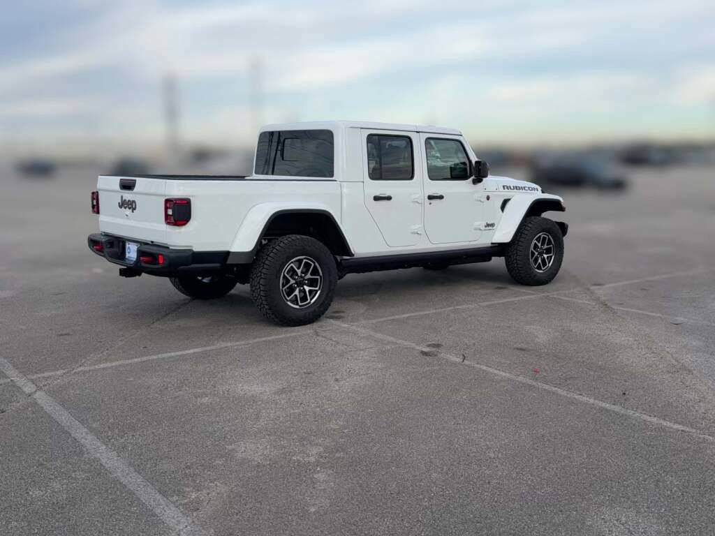 New 2026 Jeep Gladiator Rubicon image 12