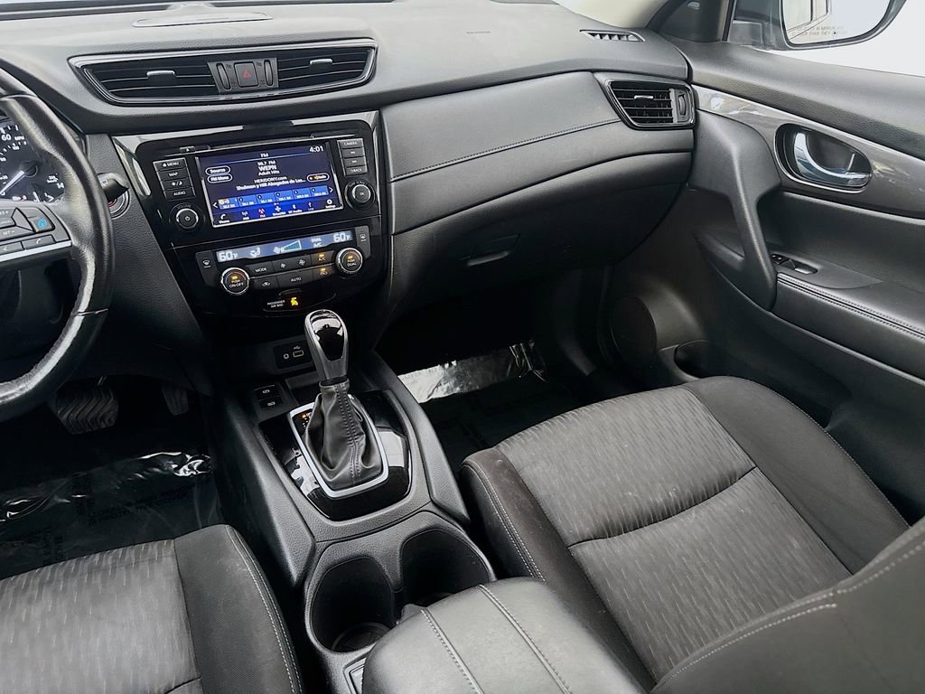 Used 2019 Nissan Rogue SV w/ Sun & Sound Touring Package AWD/4WD image 29