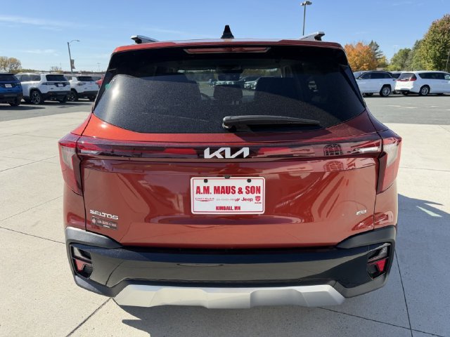 Used 2024 Kia Seltos S AWD/4WD image 8