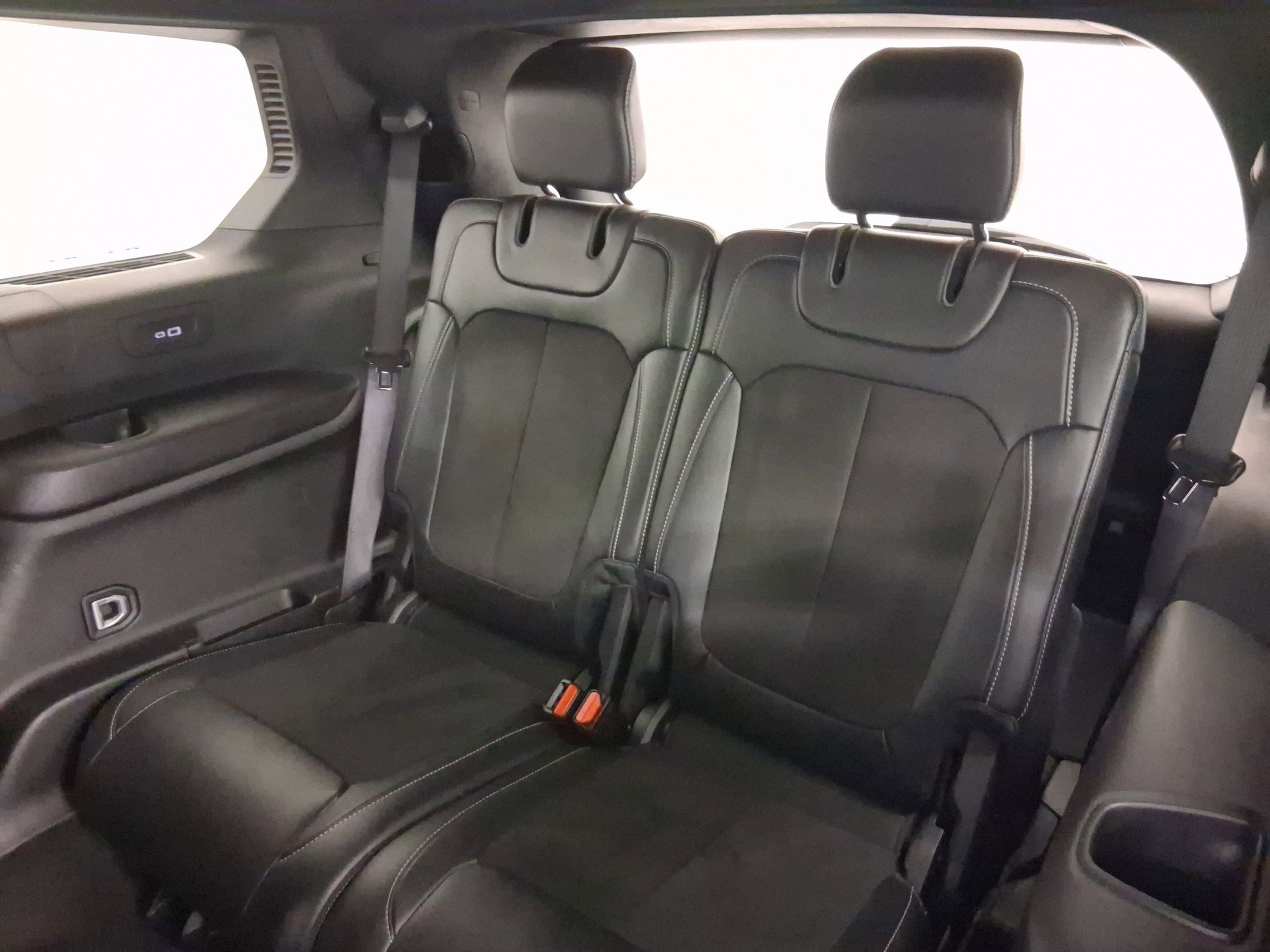 Used 2024 Jeep Grand Cherokee L Laredo image 27