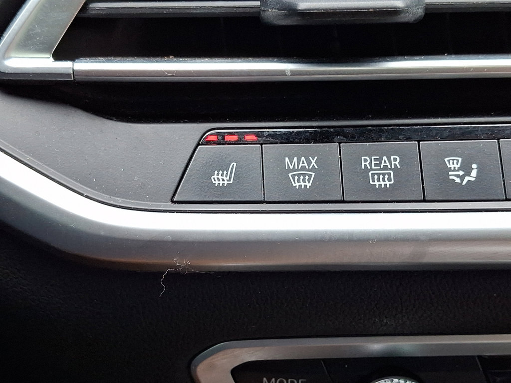 Used 2023 BMW X6 xDrive40i w/ Premium Package image 29