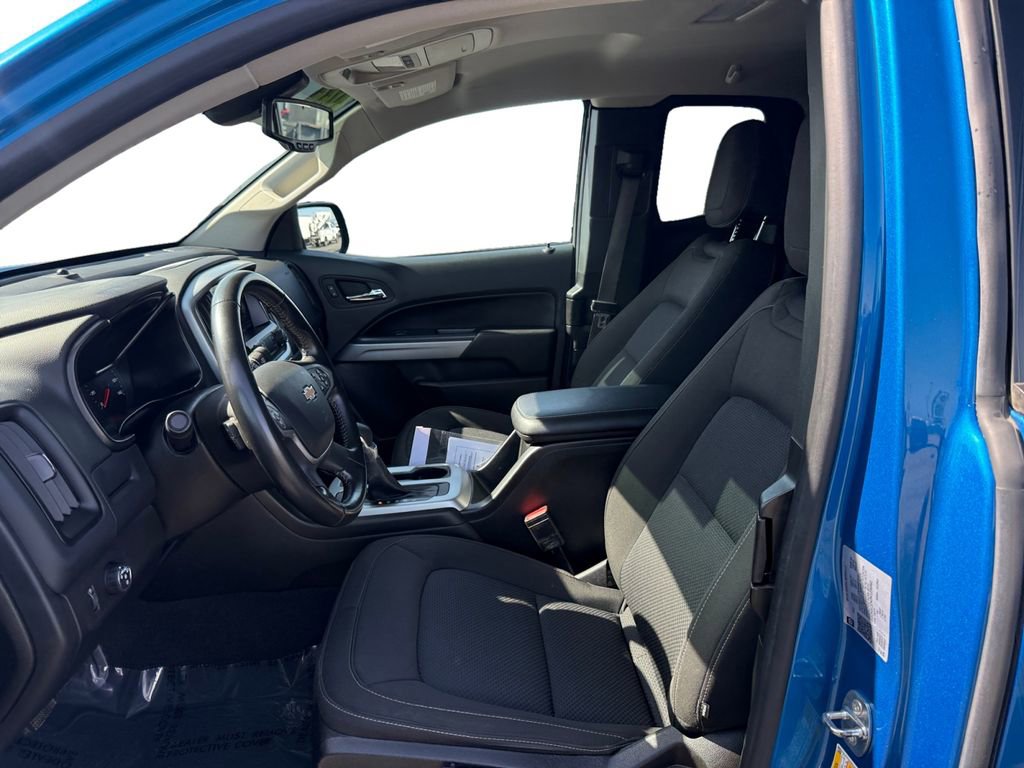 Used 2022 Chevrolet Colorado LT w/ LT Convenience Package image 10