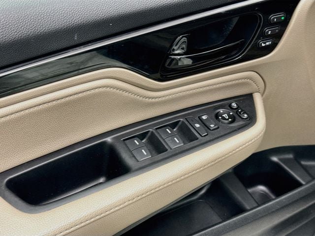 Used 2019 Honda Odyssey Elite image 19