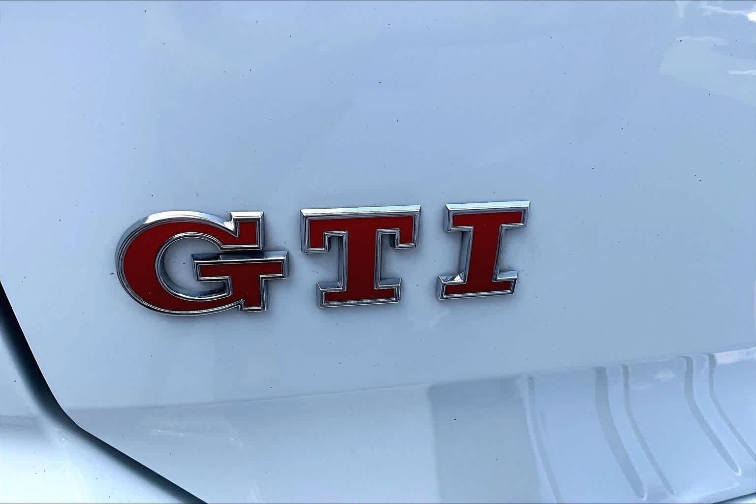 Used 2019 Volkswagen GTI Rabbit Edition FWD image 10