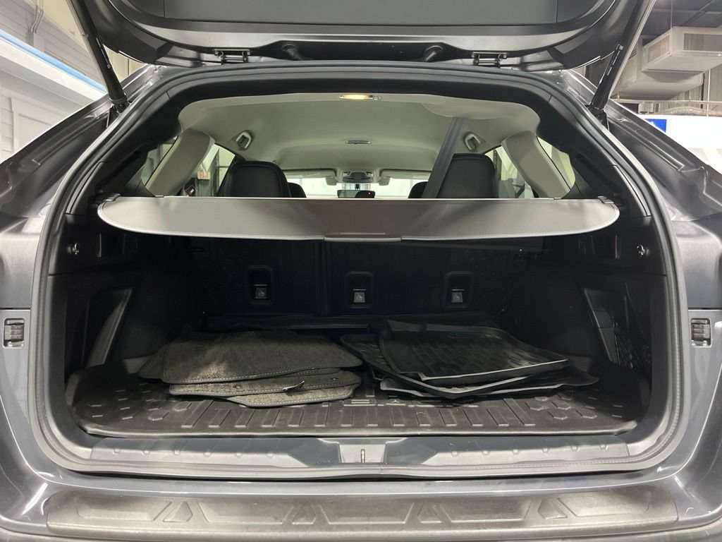 Used 2020 Subaru Outback Onyx Edition XT AWD/4WD image 35