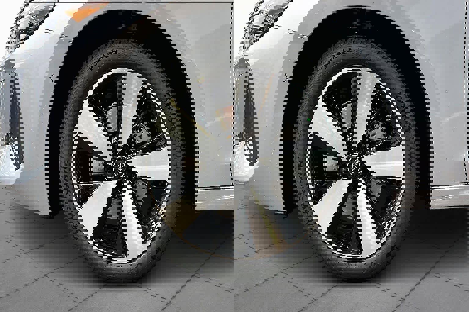 Used 2025 Audi A5 2.0T Premium Plus image 11