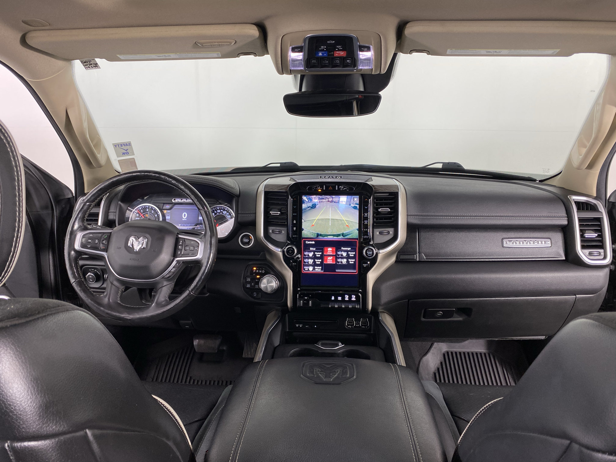 Used 2019 RAM 1500 Laramie AWD/4WD image 22