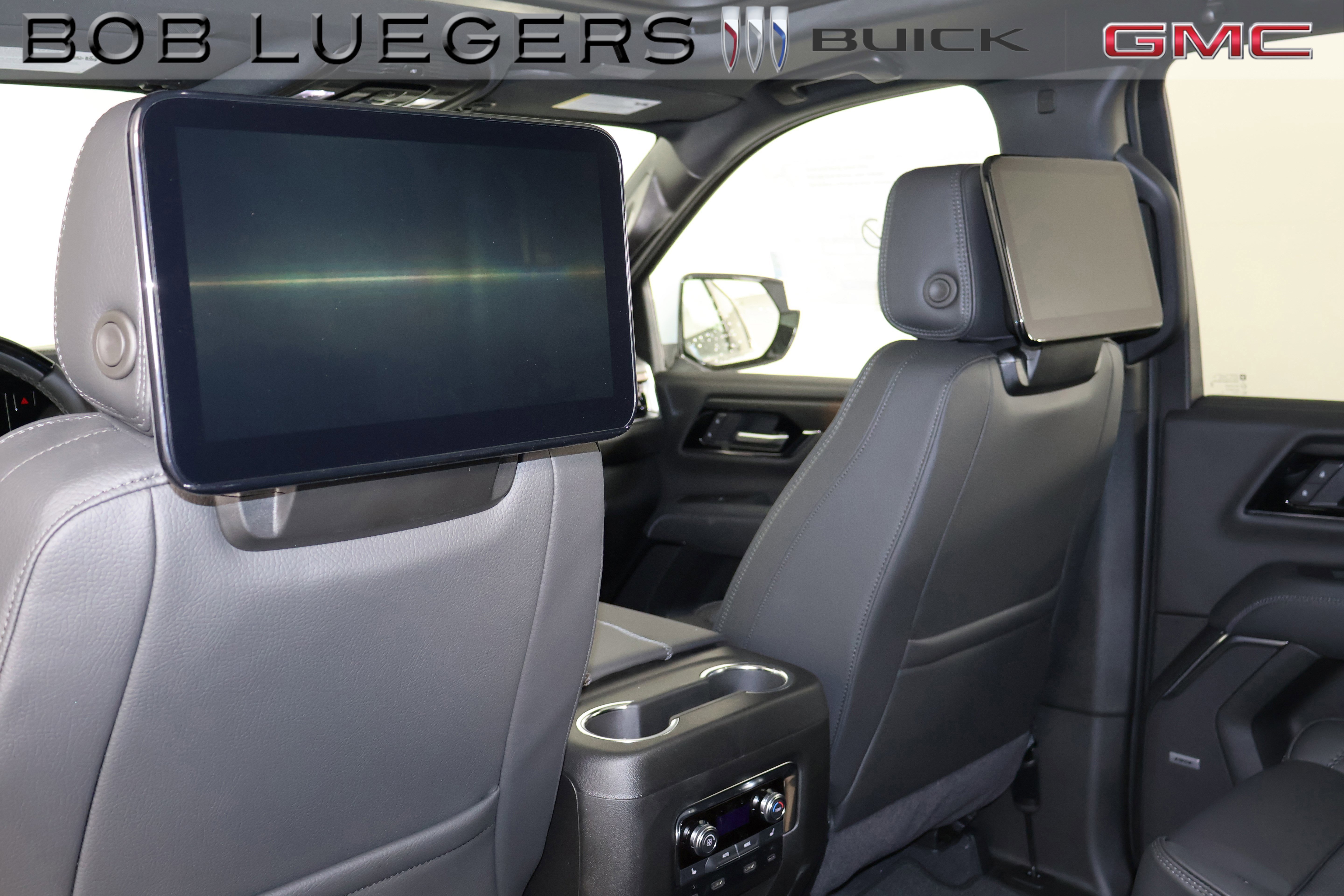 New 2026 GMC Yukon XL Denali w/ Denali Reserve Package AWD/4WD image 13