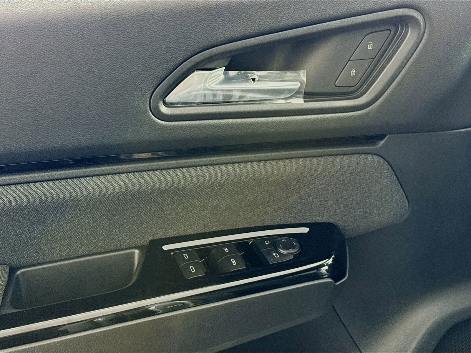 Used 2025 Honda Prologue EX image 7