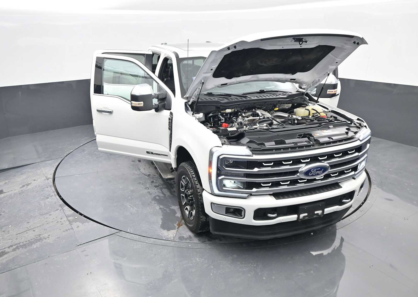 Used 2024 Ford F250 Platinum image 34