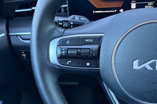 Certified 2025 Kia K5 GT-Line image 30