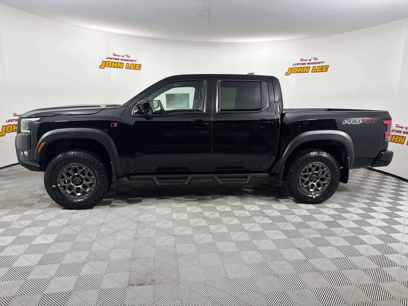 New 2026 Nissan Frontier PRO-4X w/ Pro Premium Package image 2