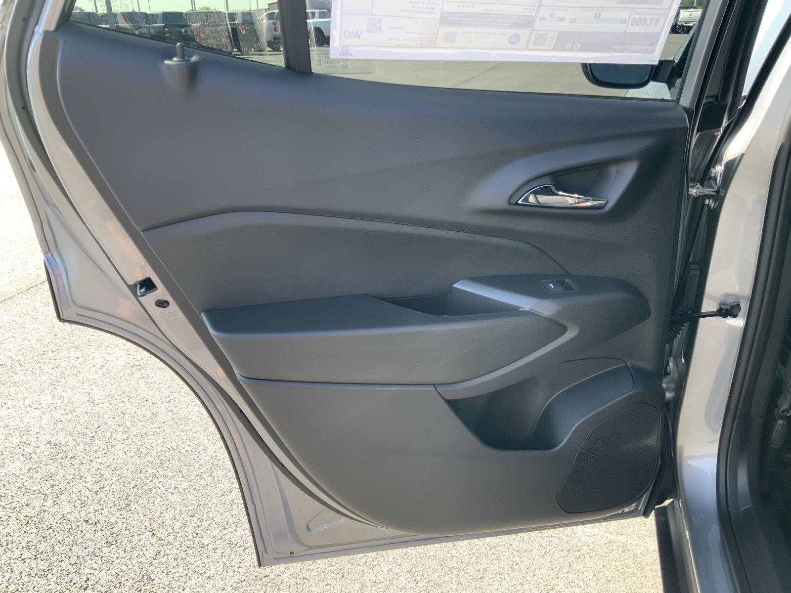 New 2026 Chevrolet Trax LT w/ Driver Confidence Package FWD image 42