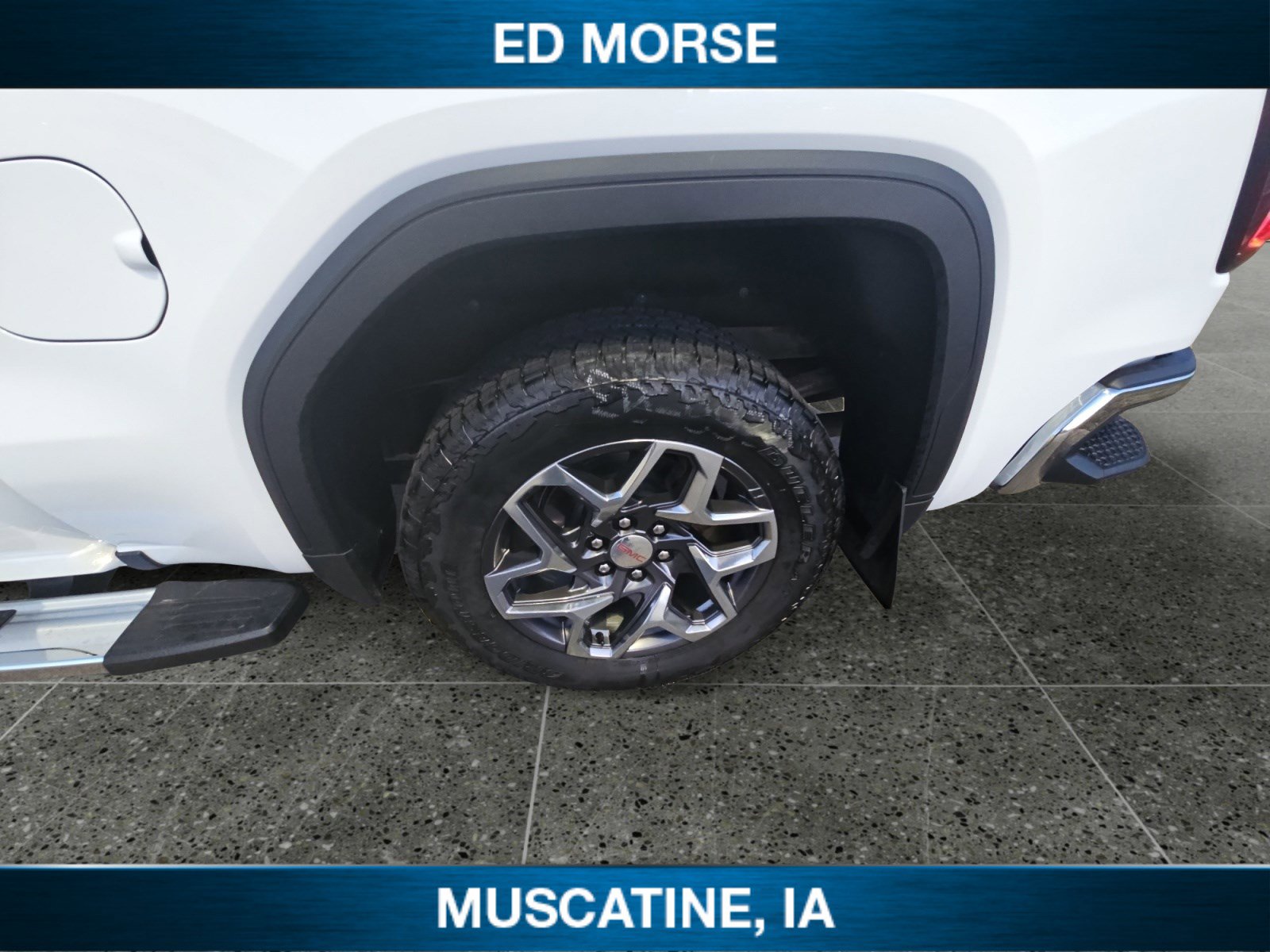 Used 2024 GMC Sierra 1500 SLT w/ SLT Premium Plus Package image 10