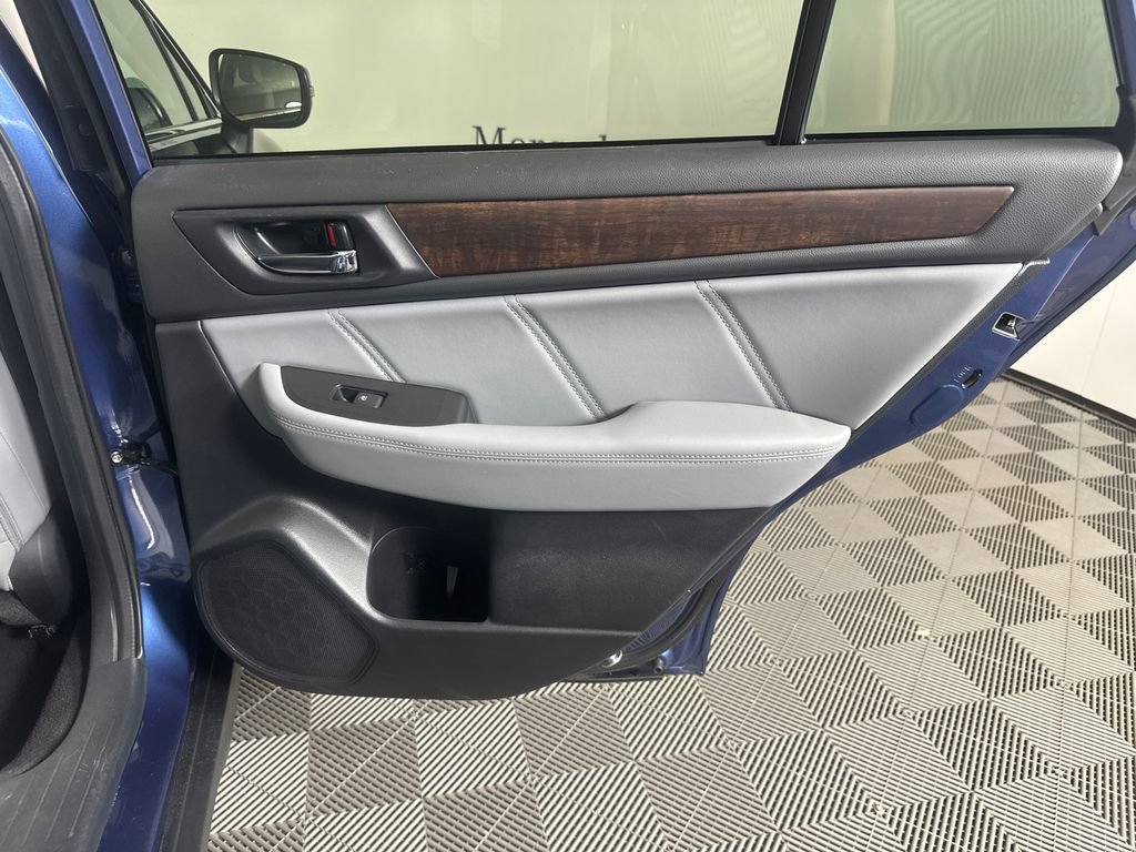 Used 2019 Subaru Outback 2.5i Limited AWD/4WD image 16