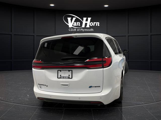 Used 2024 Chrysler Pacifica Limited FWD image 7