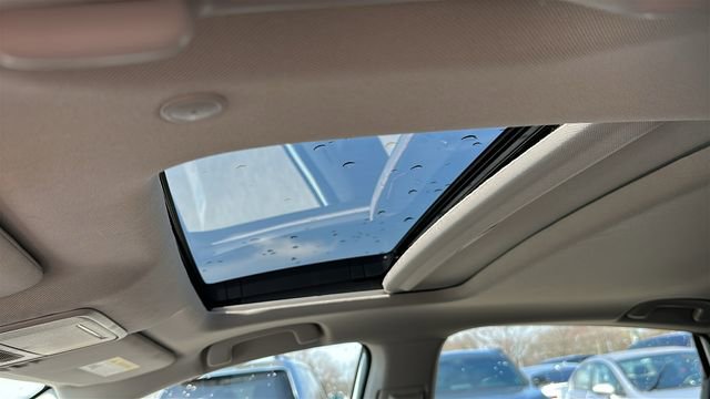 Used 2025 Honda Accord SE image 11