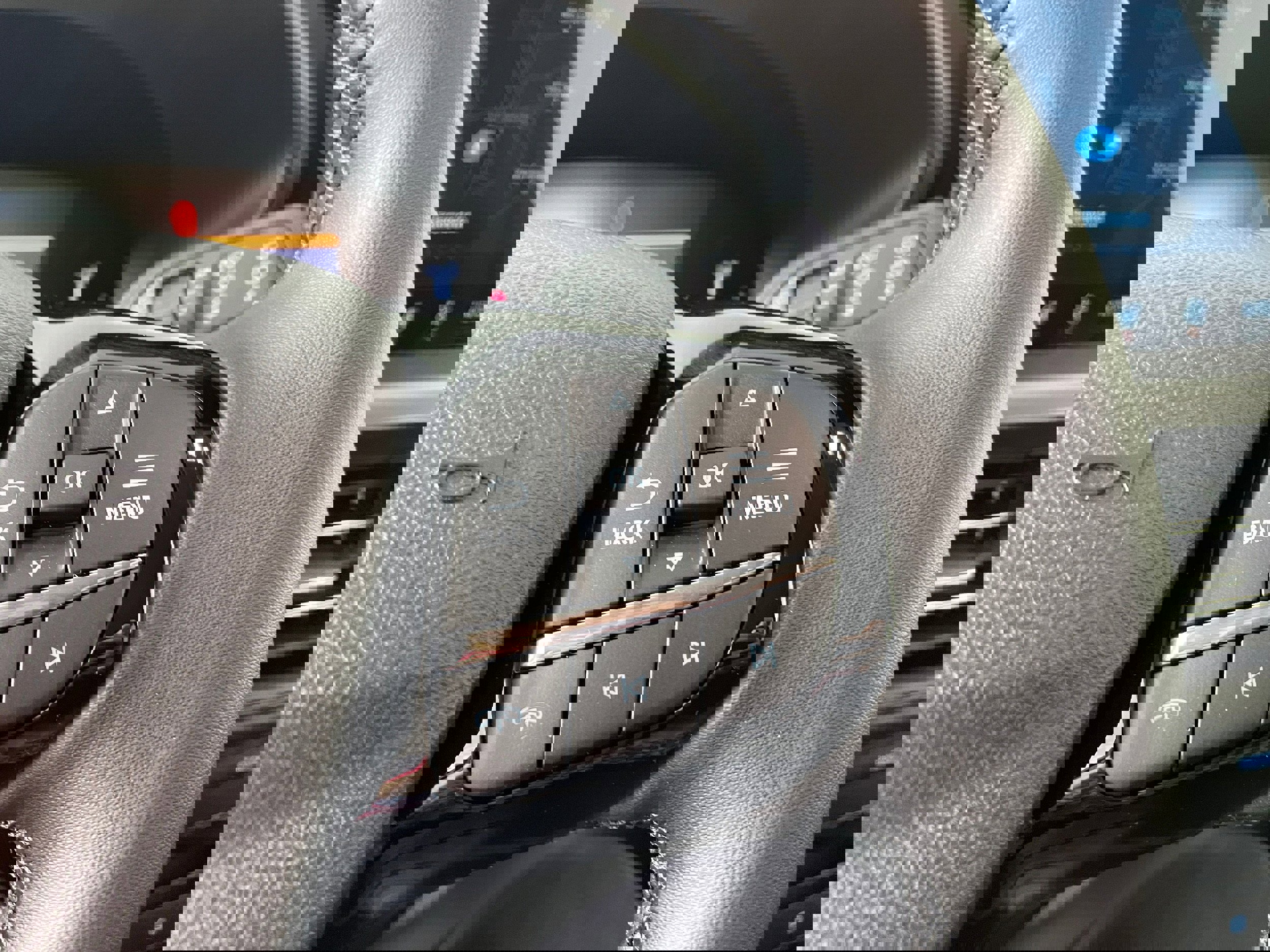 New 2025 Ford Escape SE w/ Class II Trailer Tow Package image 8