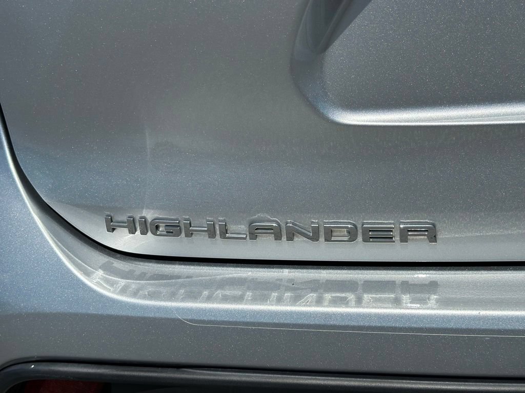Used 2021 Toyota Highlander XSE AWD/4WD image 41