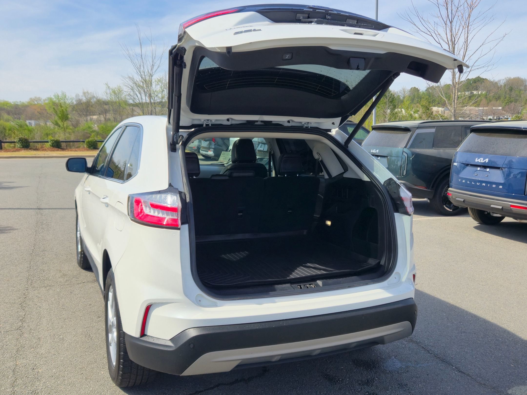 Used 2022 Ford Edge SEL w/ Convenience Package image 18