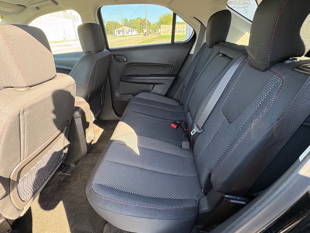 Used 2017 Chevrolet Equinox LT w/ Convenience Package FWD image 11