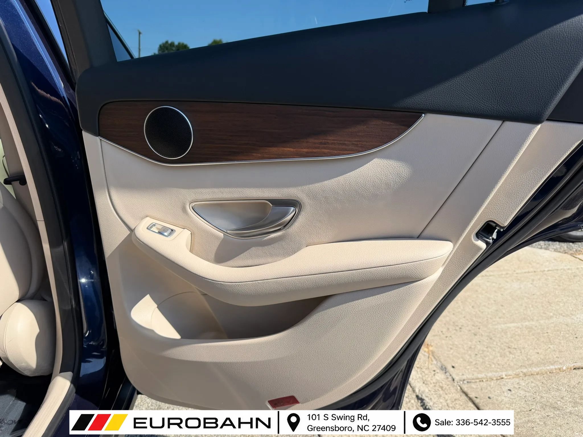 Used 2021 Mercedes-Benz GLC 300 4MATIC image 24