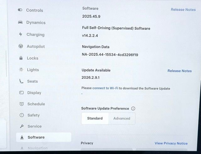 Used 2025 Tesla Model Y Long Range image 14