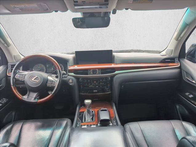 Used 2016 Lexus LX 570 4WD w/ Luxury Package image 30