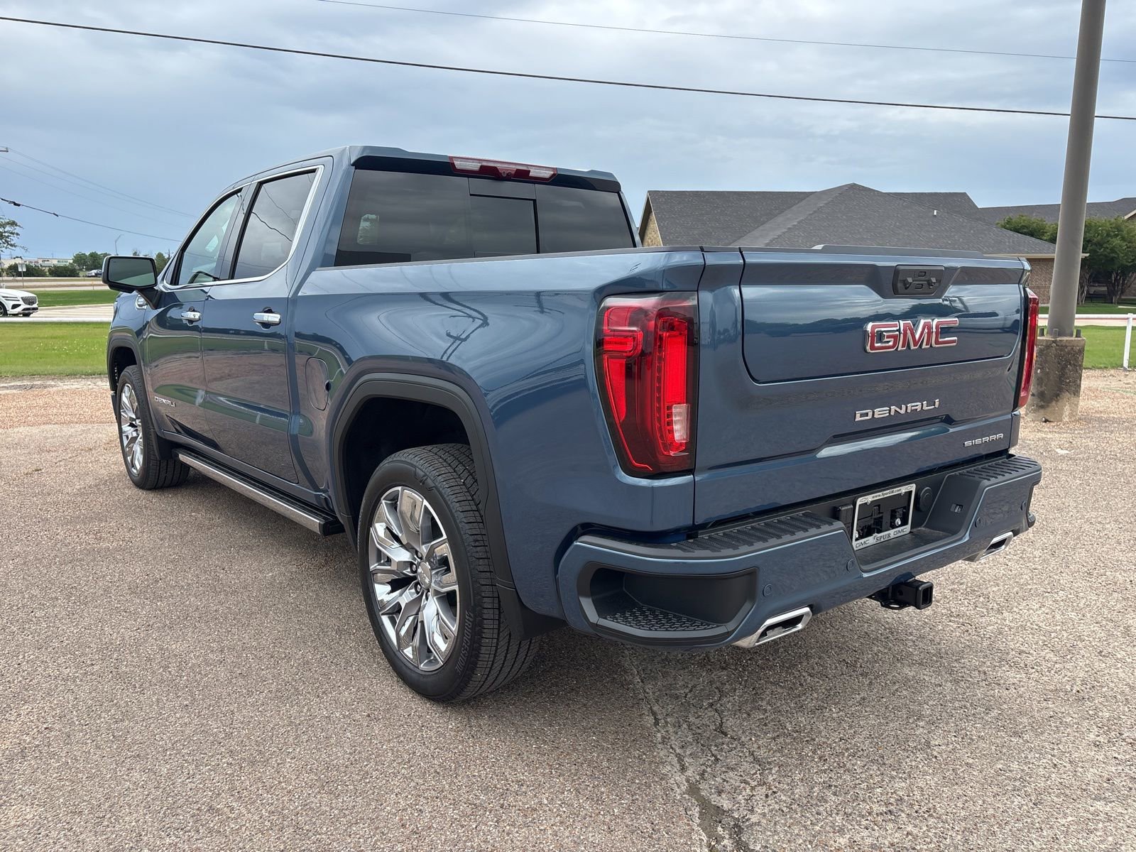 New 2026 GMC Sierra 1500 Denali w/ Denali Reserve Package AWD/4WD image 4