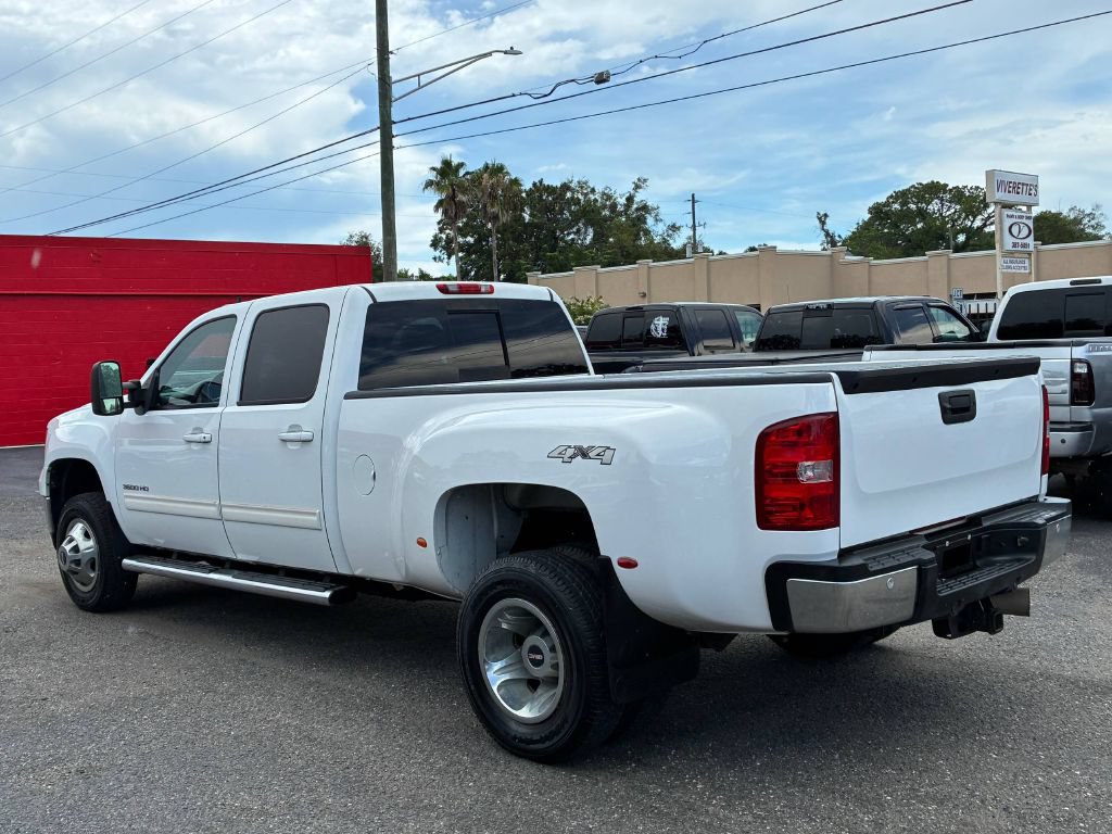 Used 2011 GMC Sierra 3500 SLT AWD/4WD image 3