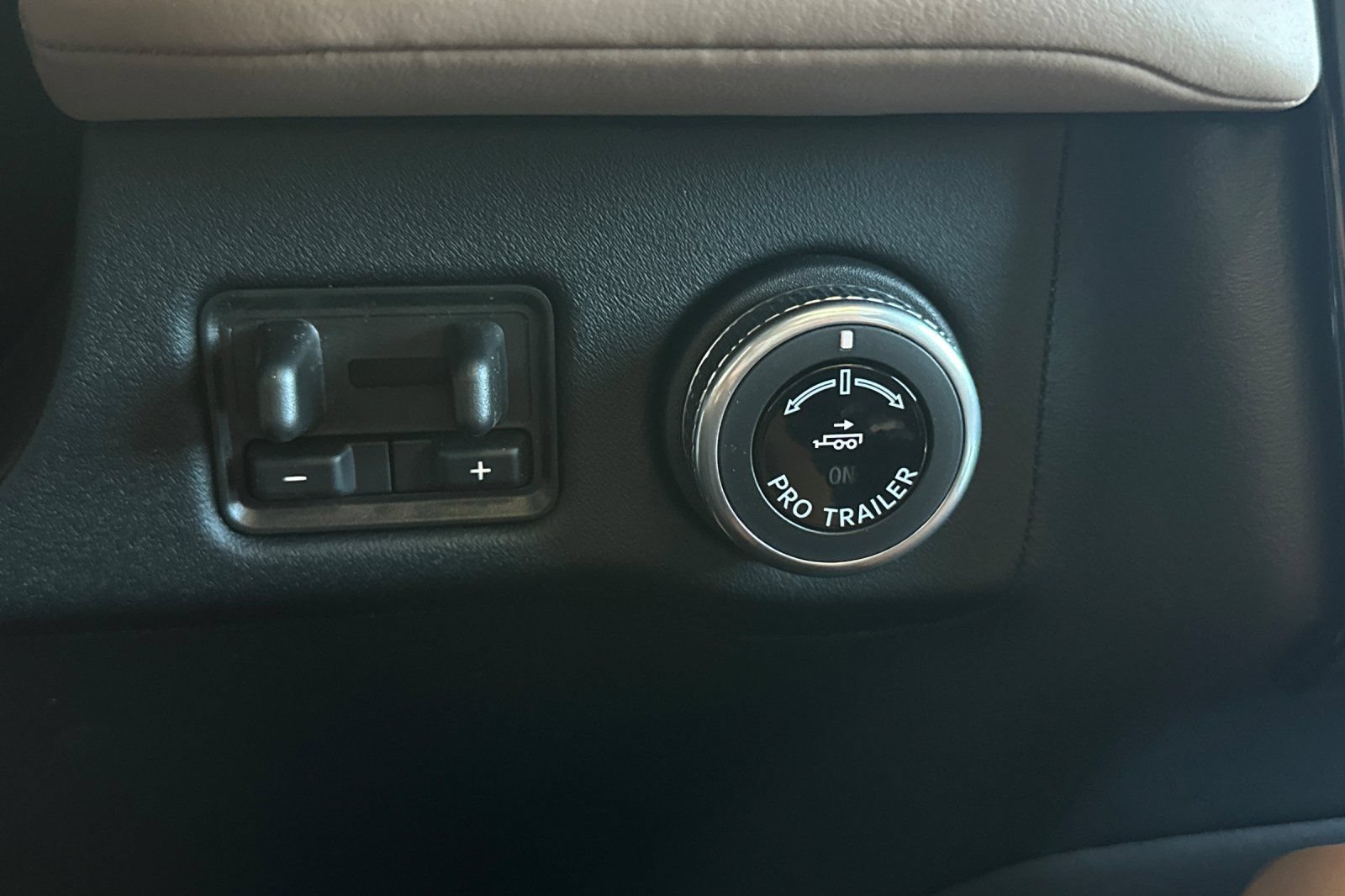 New 2026 Lincoln Navigator L Black Label AWD/4WD image 28