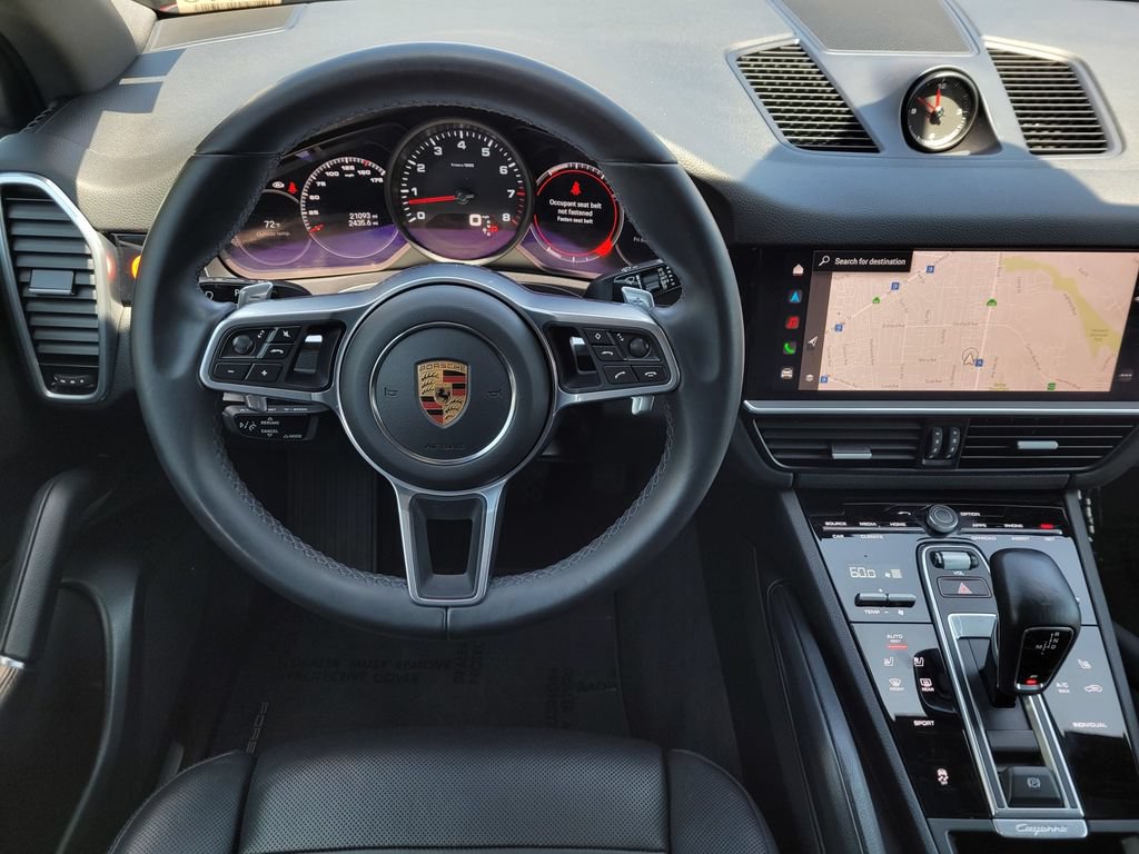 Used 2022 Porsche Cayenne w/ Premium Package AWD/4WD image 13
