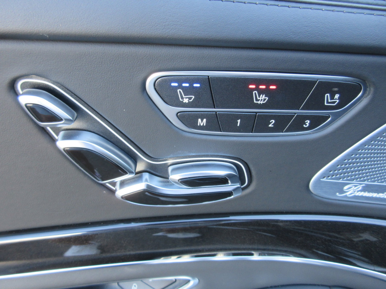 Used 2020 Mercedes-Benz S 560 Sedan w/ AMG Line Exterior image 11