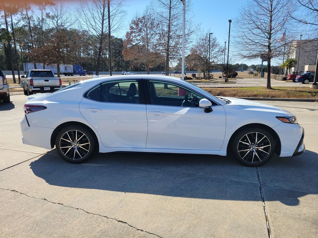 Certified 2024 Toyota Camry SE image 8