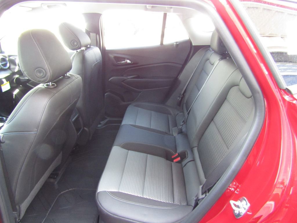New 2026 Chevrolet Trax LT FWD image 28