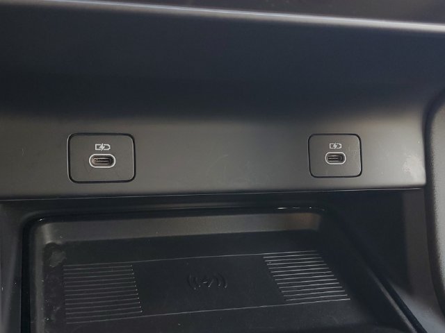Certified 2025 Land Rover Discovery Sport S AWD/4WD image 33