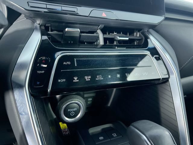Used 2024 Toyota Venza XLE AWD/4WD image 22