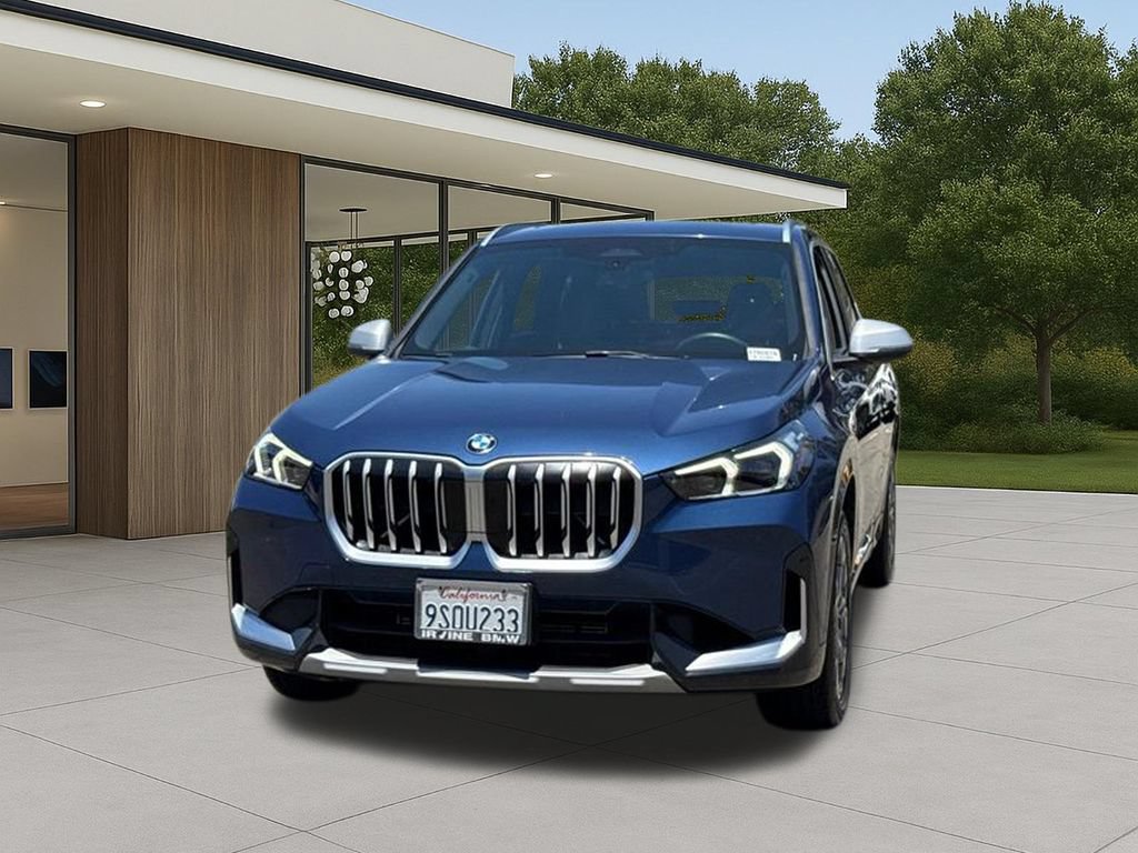 Certified 2024 BMW X1 xDrive28i w/ Convenience Package AWD/4WD image 3