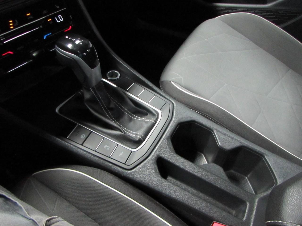 Used 2025 Volkswagen Jetta Sport image 29