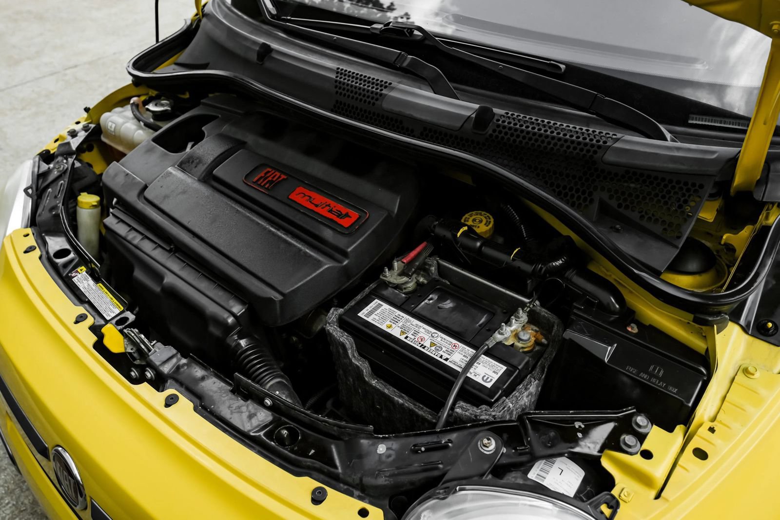 Used 2012 FIAT 500 Lounge FWD image 36