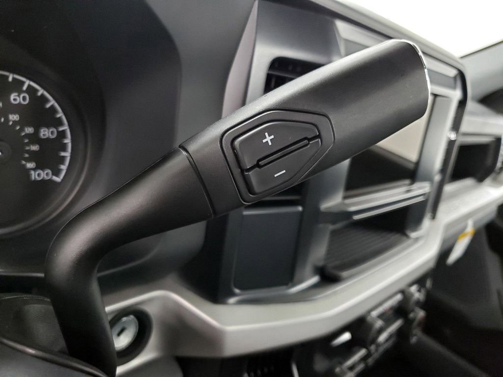 New 2026 Ford F350 XL w/ XL Chrome Package image 32