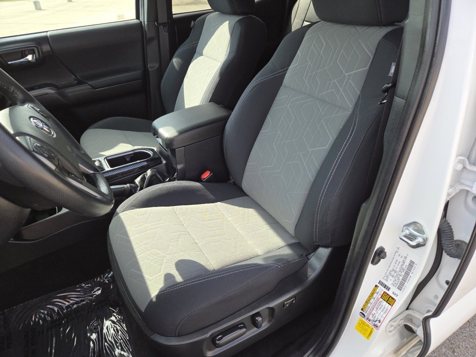 Used 2021 Toyota Tacoma TRD Off-Road image 25