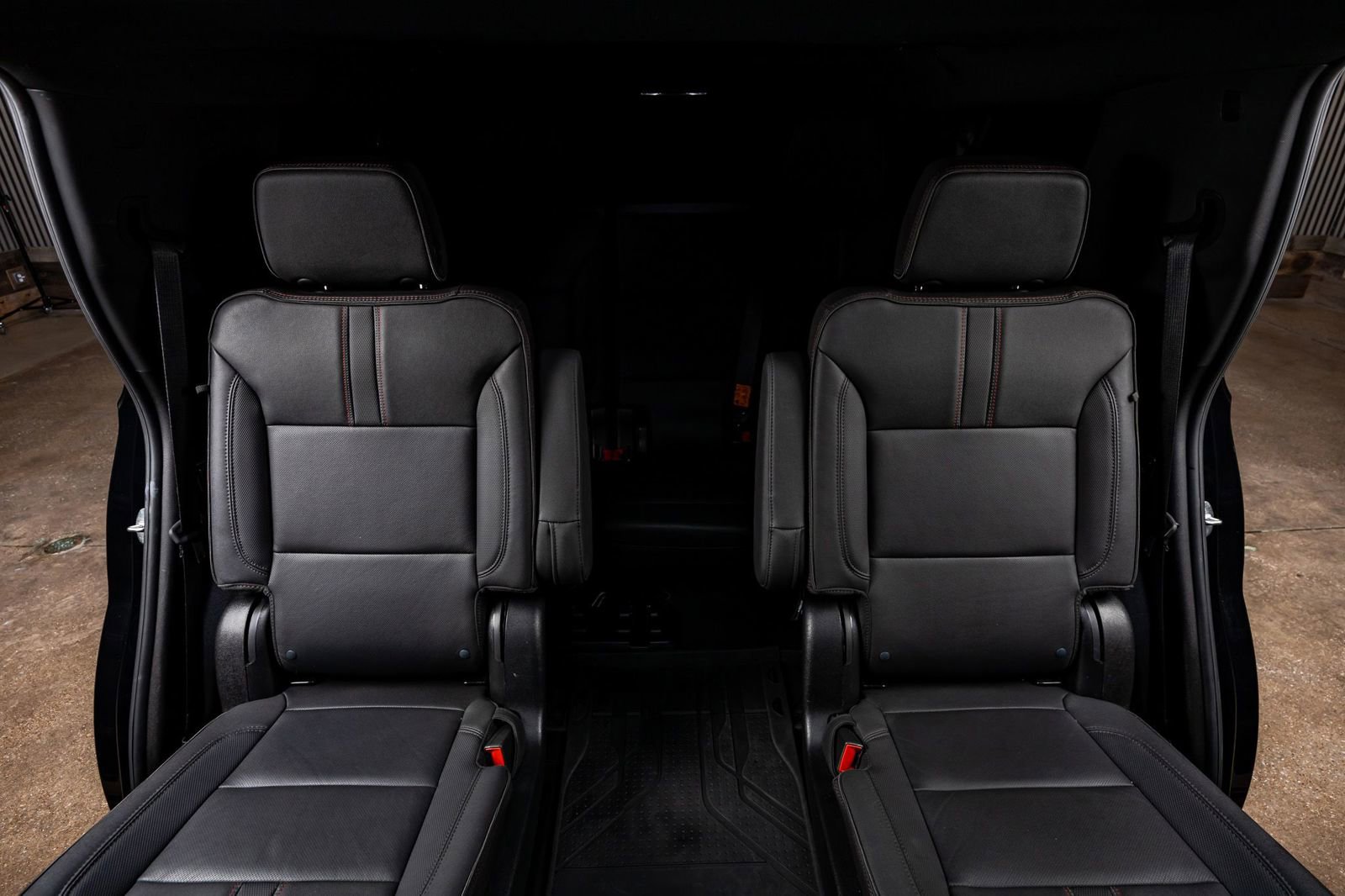 Used 2023 Chevrolet Tahoe RST w/ Luxury Package RWD image 31
