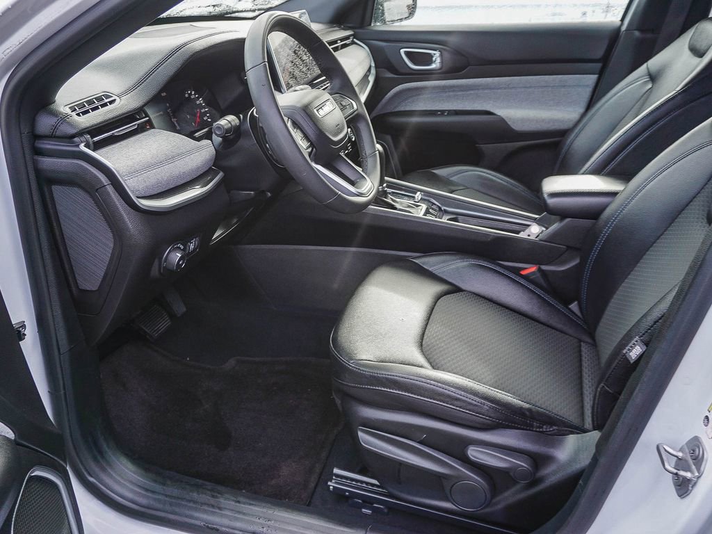 Used 2024 Jeep Compass Latitude AWD/4WD image 18